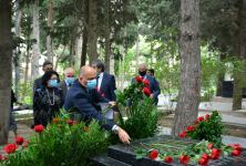 В Баку почтили память Узеира Гаджибейли и Муслима Магомаева (ФОТО)