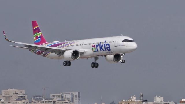 Израильская авиакомпания "Аркия" возобновляет работу