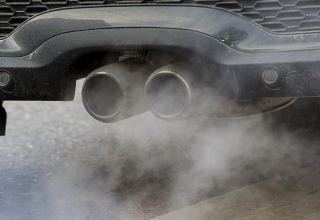 В Грузии стали проверять выхлопы автомобилей