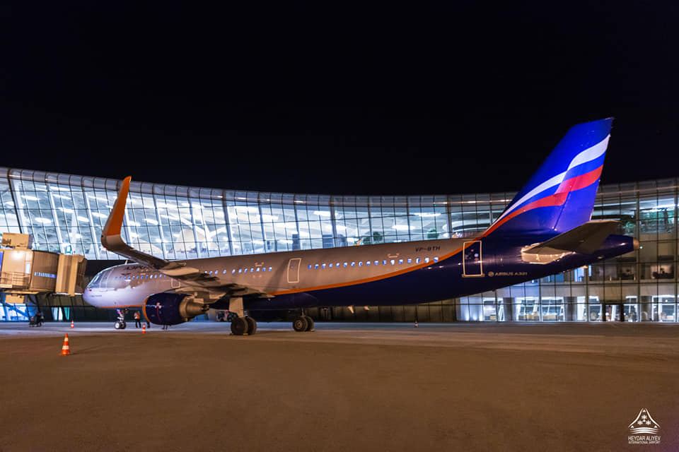 Спустя несколько месяцев  "Аэрофлот" возобновил полеты в Баку (ФОТО)
