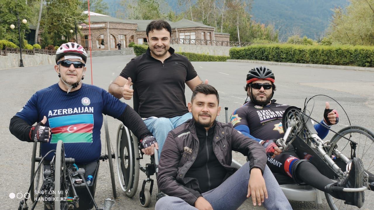 "Железные друзья"  азербайджанцев  - велоспорт в живописной Габале (ФОТО)