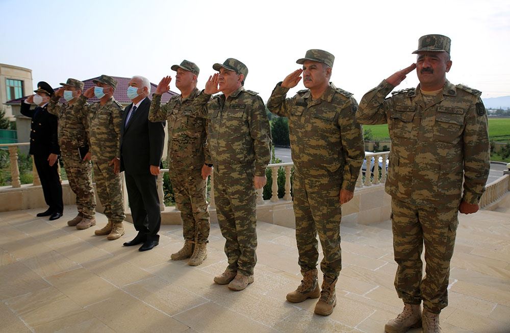 Генпрокурор и военный прокурор Азербайджана посетили воинские части в прифронтовой зоне (ФОТО)