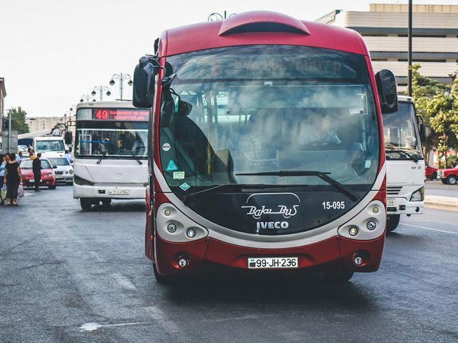 В Баку изменена схема движения пяти автобусных маршрутов