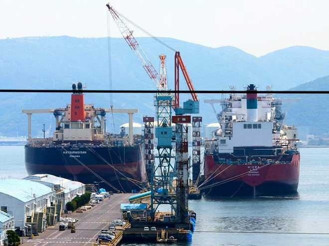 Loading/unloading activity at Iran’s Amirabad port up