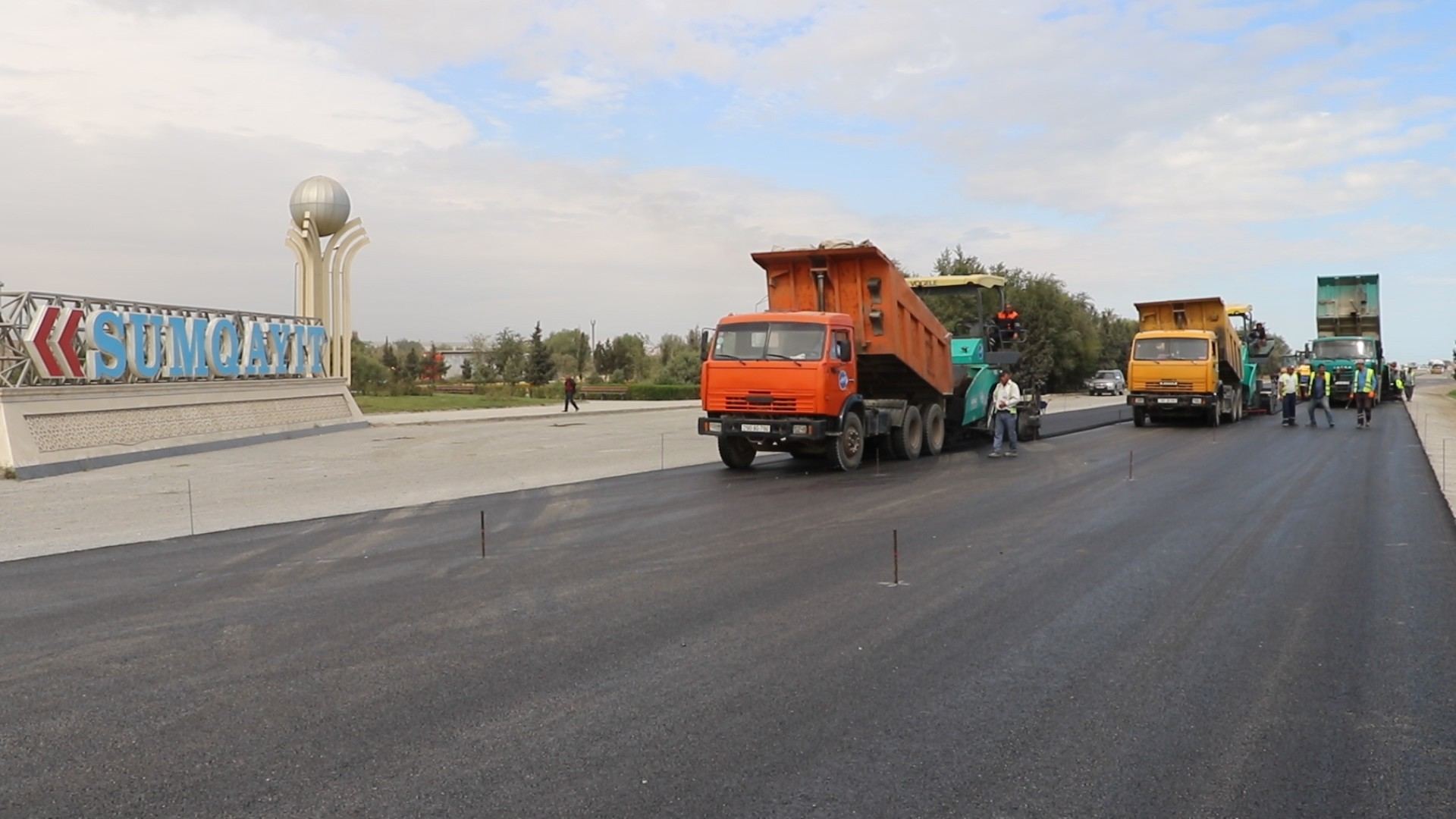 Bakı-Quba yolunun 16-30-cu km-lik hissəsində təmir-bərpa işləri aparılır (FOTO)
