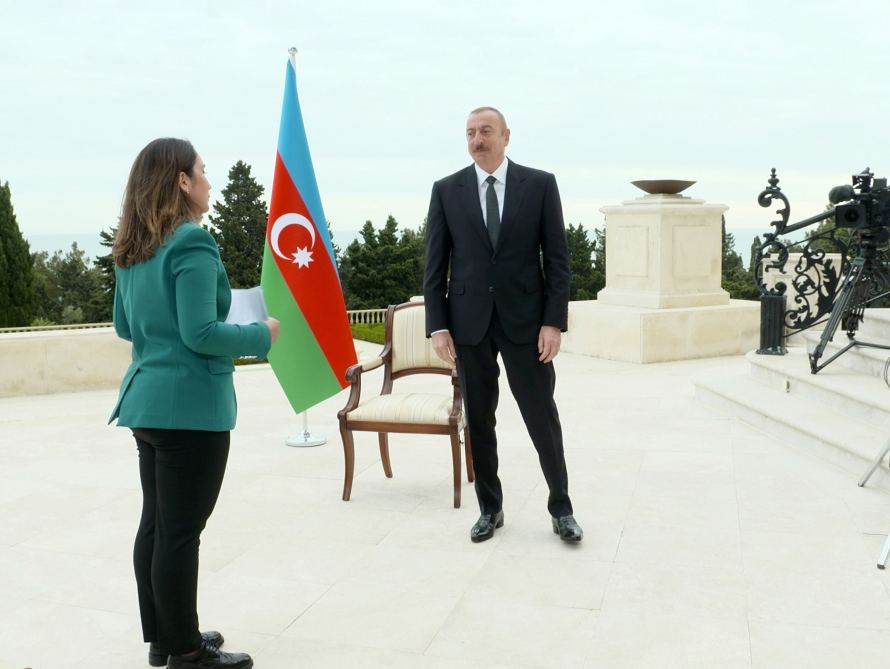 Президент Ильхам Алиев дал интервью телеканалу «Аль-Джазира» (ОБНОВЛЕНО) (ВИДЕО)