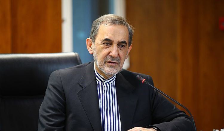 Али Акбар Вилаяти: Иран  хочет, чтобы Армения освободила  оккупированные территории Азербайджана