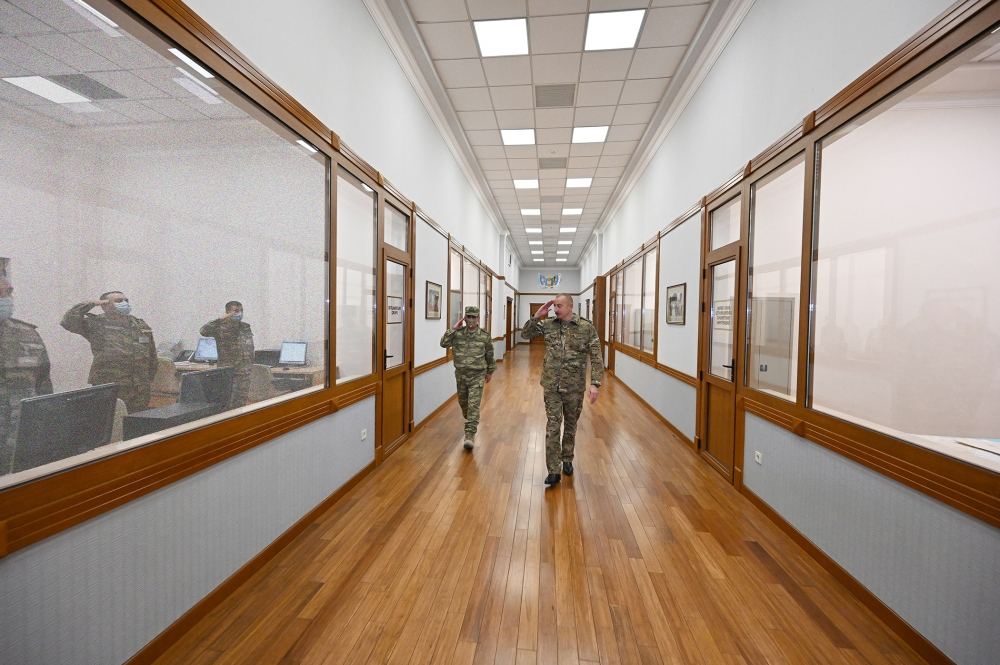Operational meeting held under leadership of President, Commander-in-Chief Ilham Aliyev at Central Command Post of Ministry of Defense (PHOTO)
