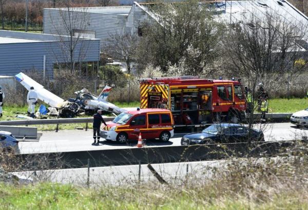Во Франции пять человек погибли при столкновении самолетов