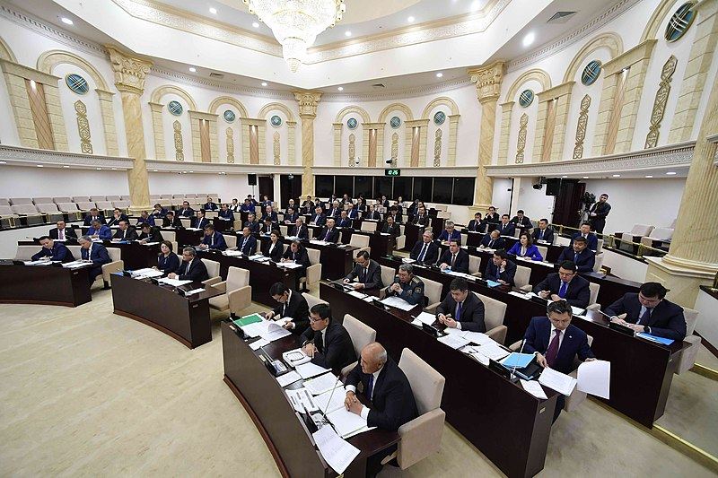 Kazakh Senate adopts document on economic relations with Kyrgyzstan, within EAEU