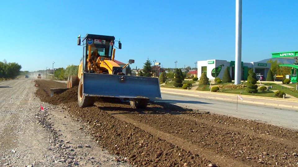 В Азербайджане началась реконструкция автодороги республиканского значения