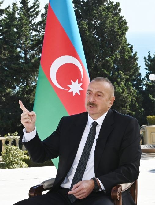 Президент Ильхам Алиев дал интервью турецкому телеканалу A Haber (ФОТО) (версия 2)