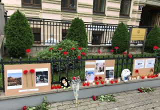 В Латвии чтут память мирных жителей Гянджи, ставших жертвами армянской агрессии (ВИДЕО/ФОТО)