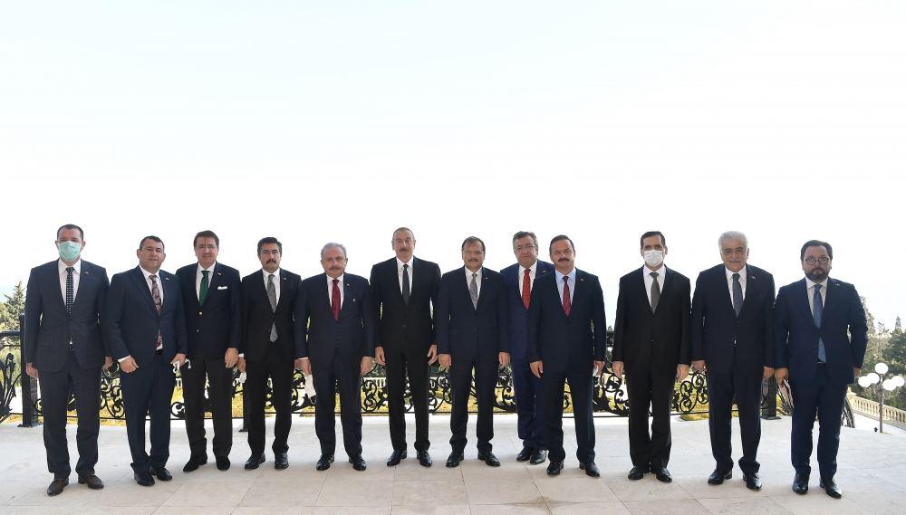 Президент Ильхам Алиев принял делегацию во главе с председателем Великого национального собрания Турции (ФОТО)