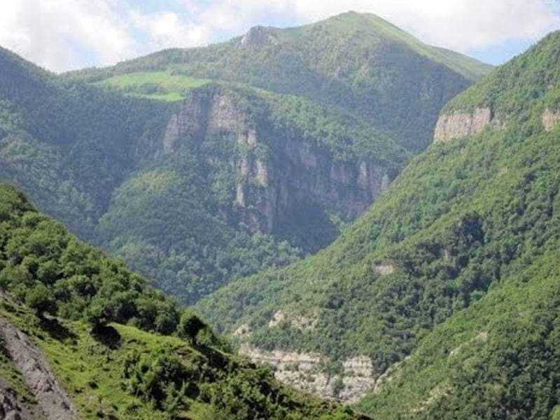 Незаконная переработка золота армянами повлияла на уровень грунтовых вод в лесах Карабаха - эксперт