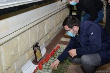 Teenagers honor memory of Russian citizen who died as result of Ganja shelling by Armenian Armed Forces (PHOTO)