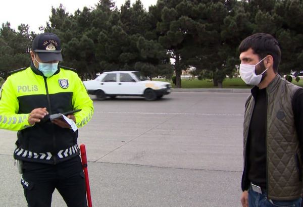Sumqayıtda polis maskadan istifadəyə nəzarəti gücləndirdi (FOTO)