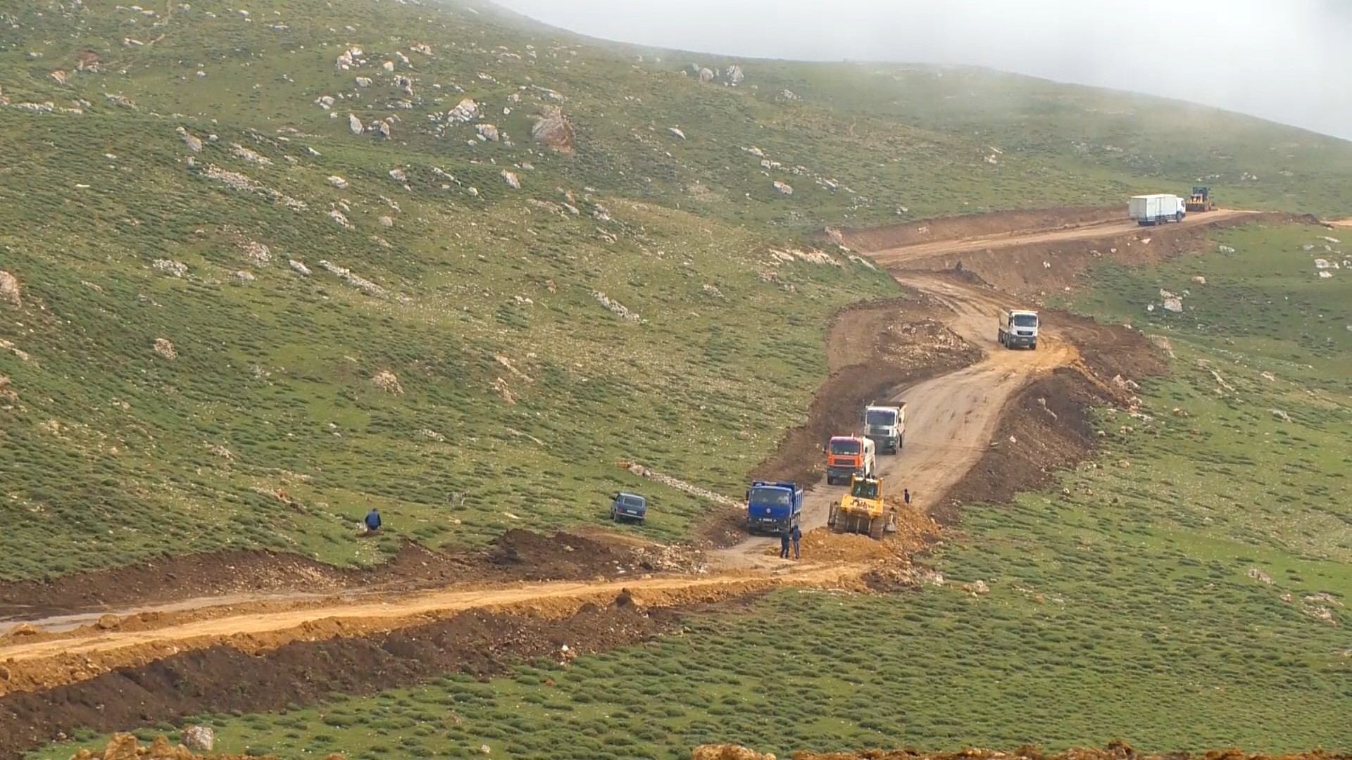 Завершено строительство 24-километрового участка новой дороги из Губы в Хыналыг