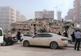 В Измире произошло сильное землетрясение (ФОТО/ВИДЕО)