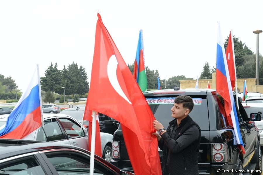 Qələbə Azərbaycanın olacaq, biz öz ərazilərimizi qaytaracağıq - Rus icmasının sədri ( FOTO) - Gallery Image