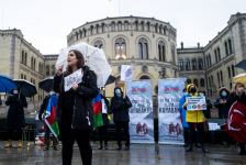 Azerbaijanis in Norway hold rally before parliament, condemning Armenian terror (PHOTO)