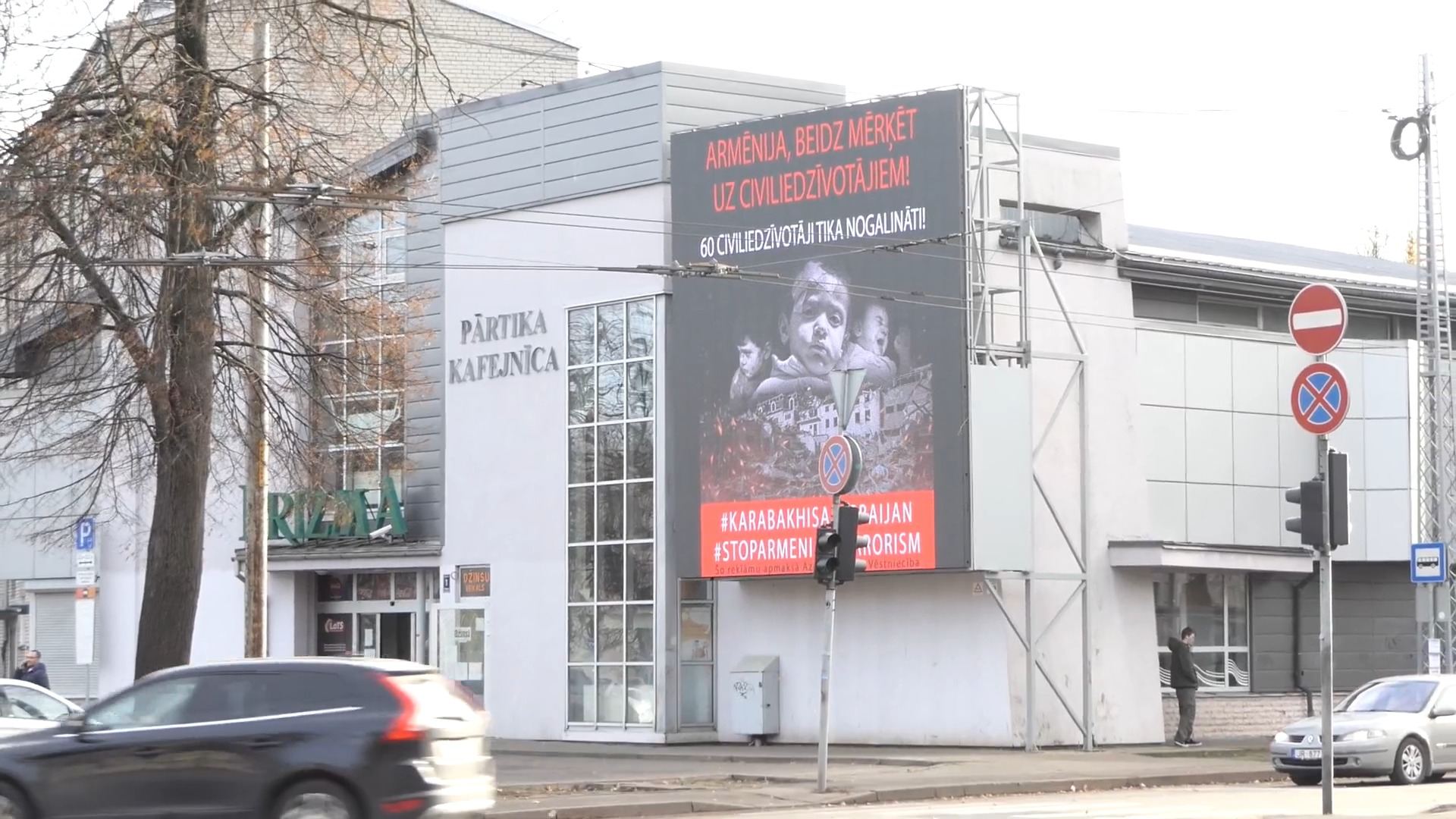 На центральных улицах Риги размещены билборды "Карабах-это Азербайджан!" (ВИДЕО, ФОТО)