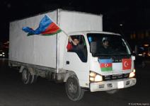 Baku residents celebrating victory in Karabakh war (PHOTO/VIDEO)