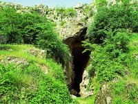 Azıx mağarasında aparılmış qanunsuz arxeoloji qazıntı işlərinə hüquqi qiymət verilməlidir - Nazirlik (FOTO)