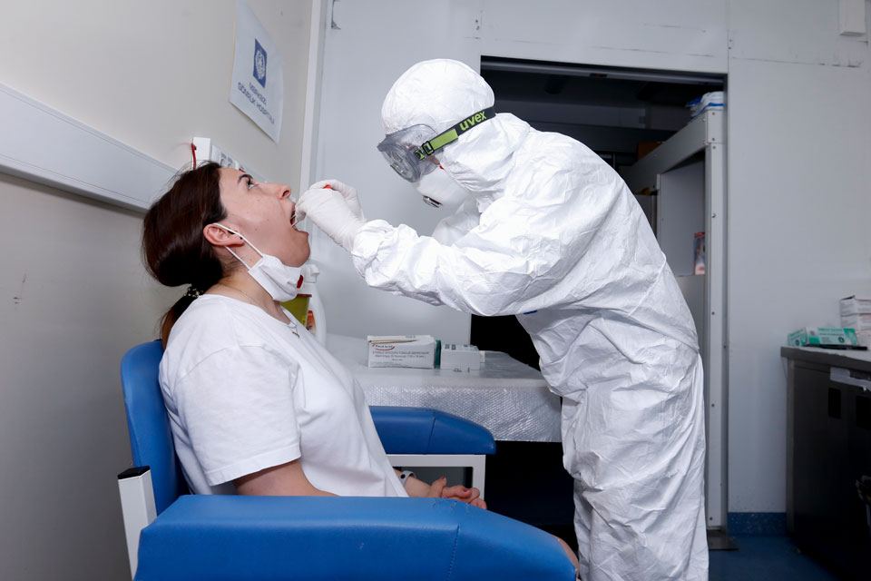 Mərkəzi Gömrük Hospitalında  COVID-19 testinin nəticələri 12 saat ərzində verilir
