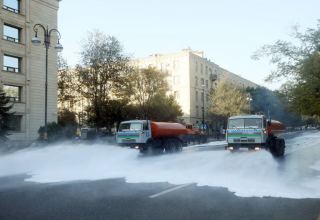 В Баку продезинфицированы 554 улицы (ФОТО)