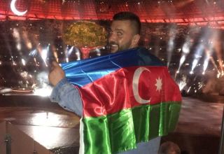 Известный дизайнер поздравил Азербайджан с победой (ВИДЕО)