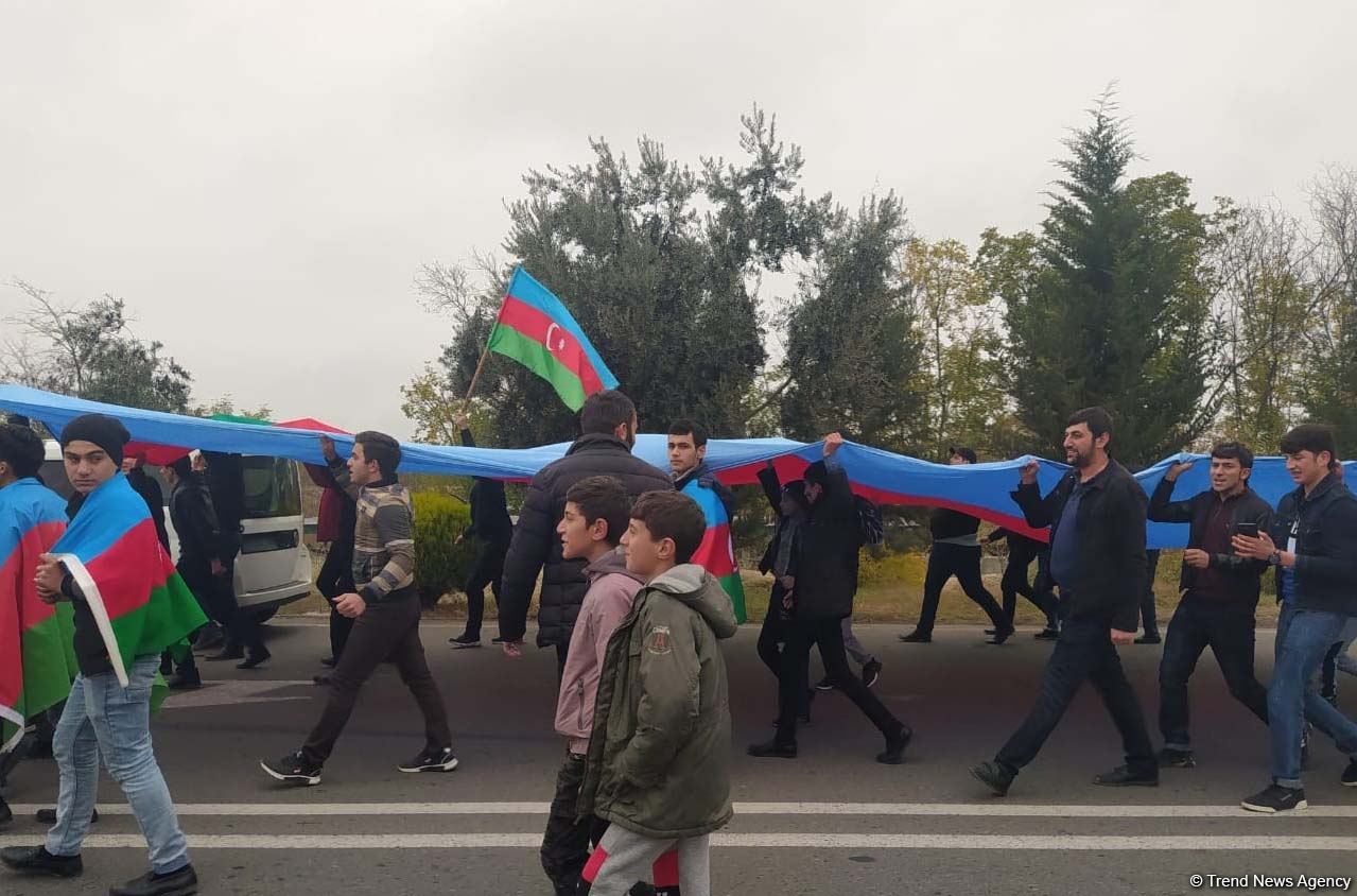 Ağdamda bayram yürüşü keçirilib (FOTO) - Gallery Image