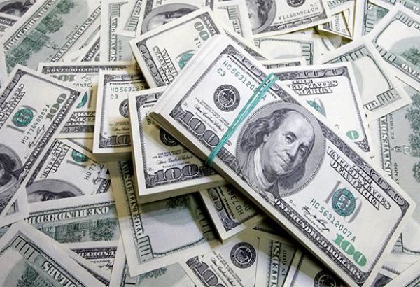US dollar reaches record price in Uzbekistan