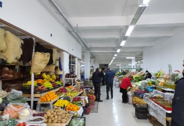 Известный бакинский рынок переносится на другую территорию (ФОТО)