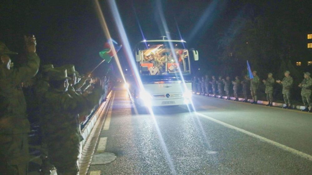 Troops from Azerbaijan's Nakhchivan who took part in Karabakh conflict, return home (PHOTO)
