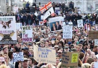 Полиция задержала 155 участников акции протеста против карантина в Лондоне