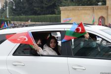 Праздничный автопробег в Баку в связи с освобождением Лачина (ФОТО)