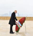 President Ilham Aliyev, first lady Mehriban Aliyeva pay tribute to Azerbaijani martyrs (PHOTO/VIDEO)