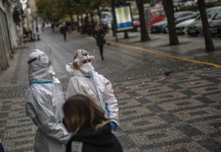 Вице-премьер Чехии предупредил о повышении в стране уровня эпидемической угрозы