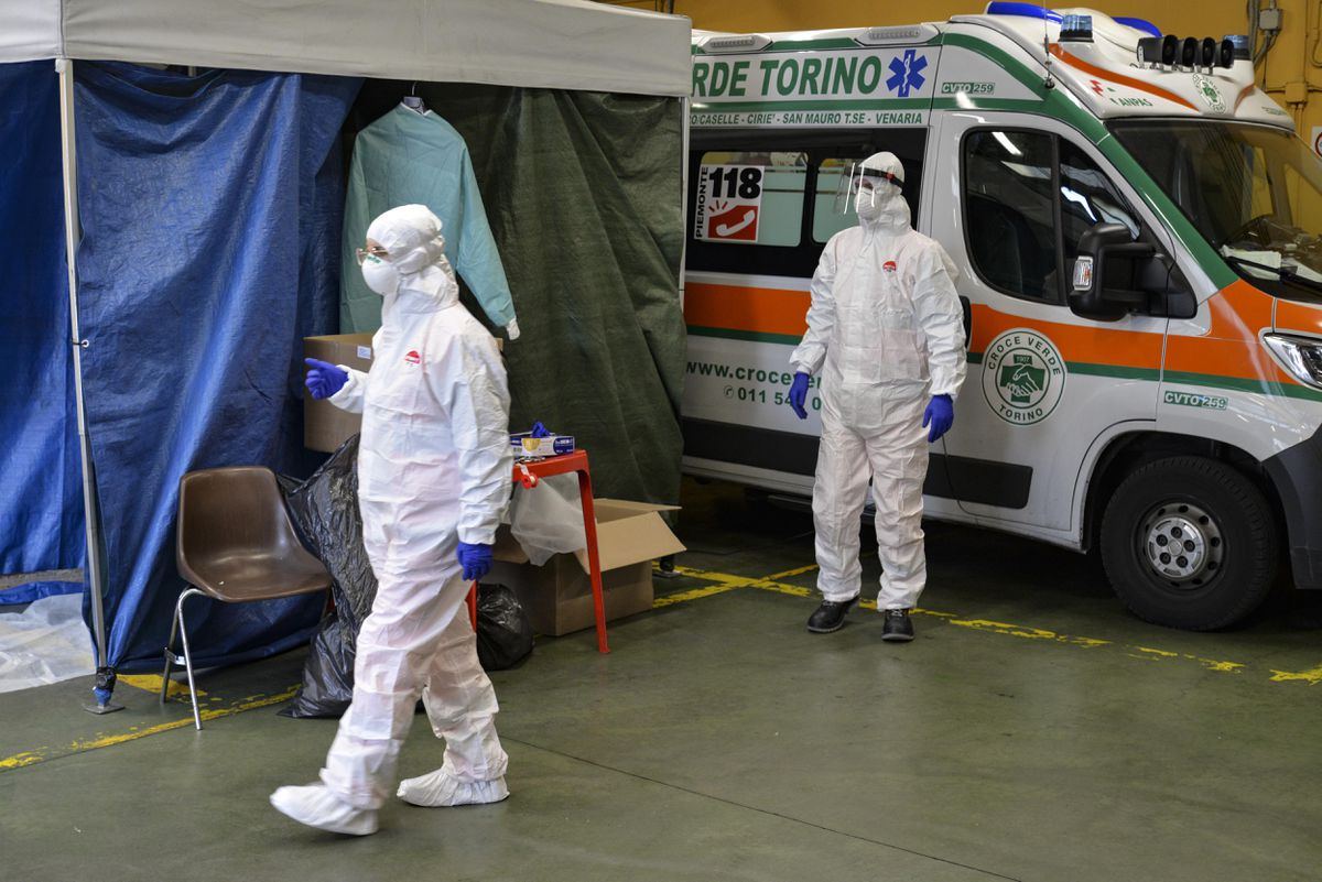 Italy reports 488 coronavirus deaths and 13,331 new cases
