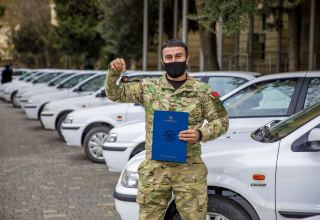 В Азербайджане названо число инвалидов войны, обеспеченных автомобилями