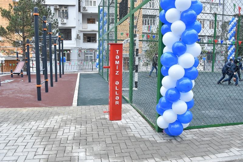 В рамках проекта «Наш двор» в Ясамальском районе Баку благоустроен очередной двор (ФОТО)
