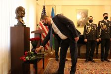 В Вашингтоне почтили светлую память общенационального лидера Гейдара Алиева (ФОТО)