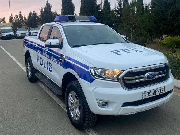 Azərbaycan polisinə yeni xidməti avtomobillər verildi
