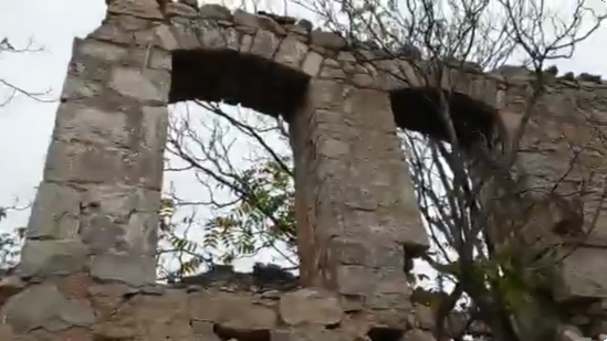 Анар Керимов показал кадры разрушенного исторического здания в Джебраильском районе (ВИДЕО)