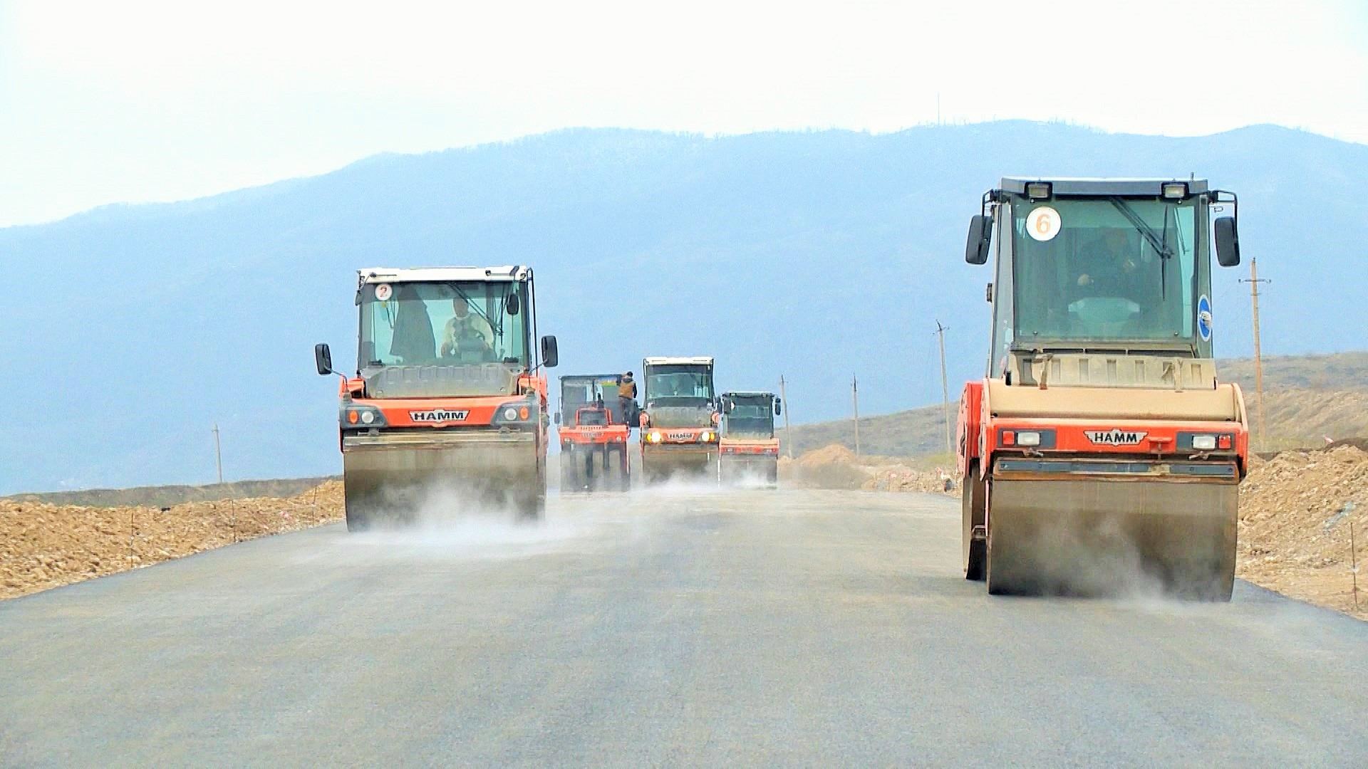Началось асфальтирование дорог в села Суговушан и Талыш (ФОТО/ВИДЕО)