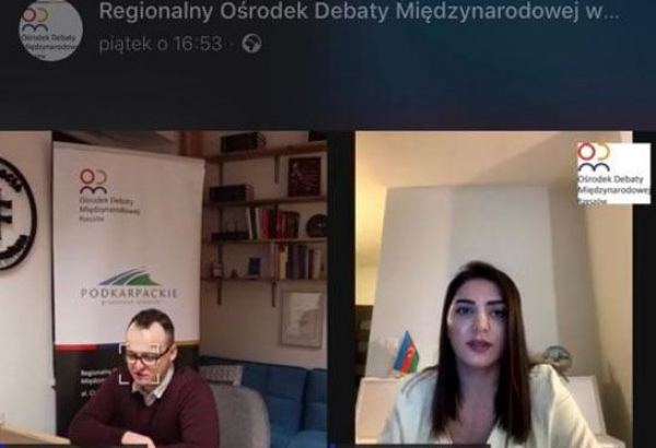 Aзербайджанский ученый говорила в центре дебатов в Польше о карабахских реалиях