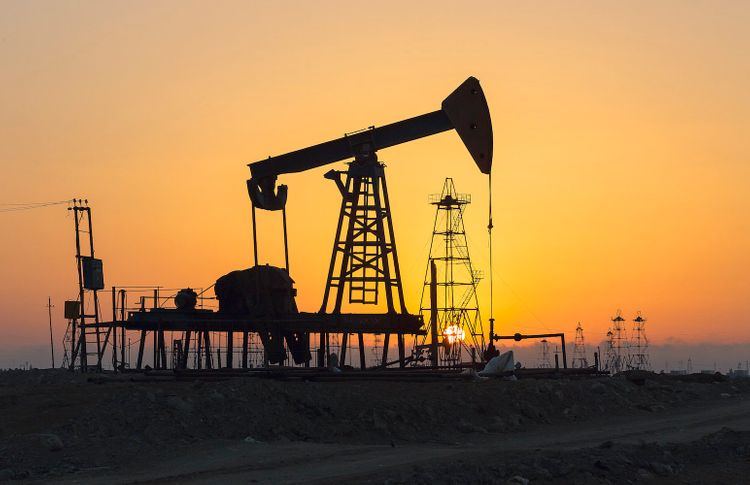 На нефтегазовом месторождении на юго-западе Туркменистана бурят новую скважину
