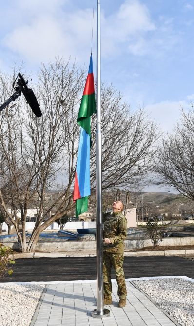 President Aliyev raises Azerbaijani flag in Gubadli and Zangilan districts (PHOTO)