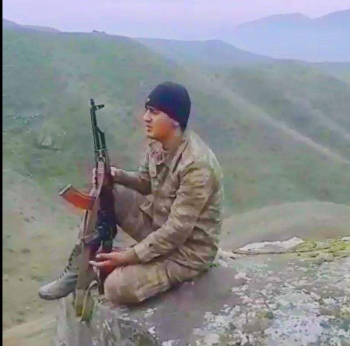 Азербайджанские солдаты на освобождённых территориях исполняют мугам (ВИДЕО)
